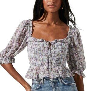 ASTR the Label Half Sleeve Tie Front Top in Blue Purple Ditsy
